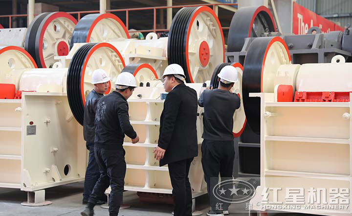 用戶來廠考察，多種設(shè)備型號讓用戶眼見為實